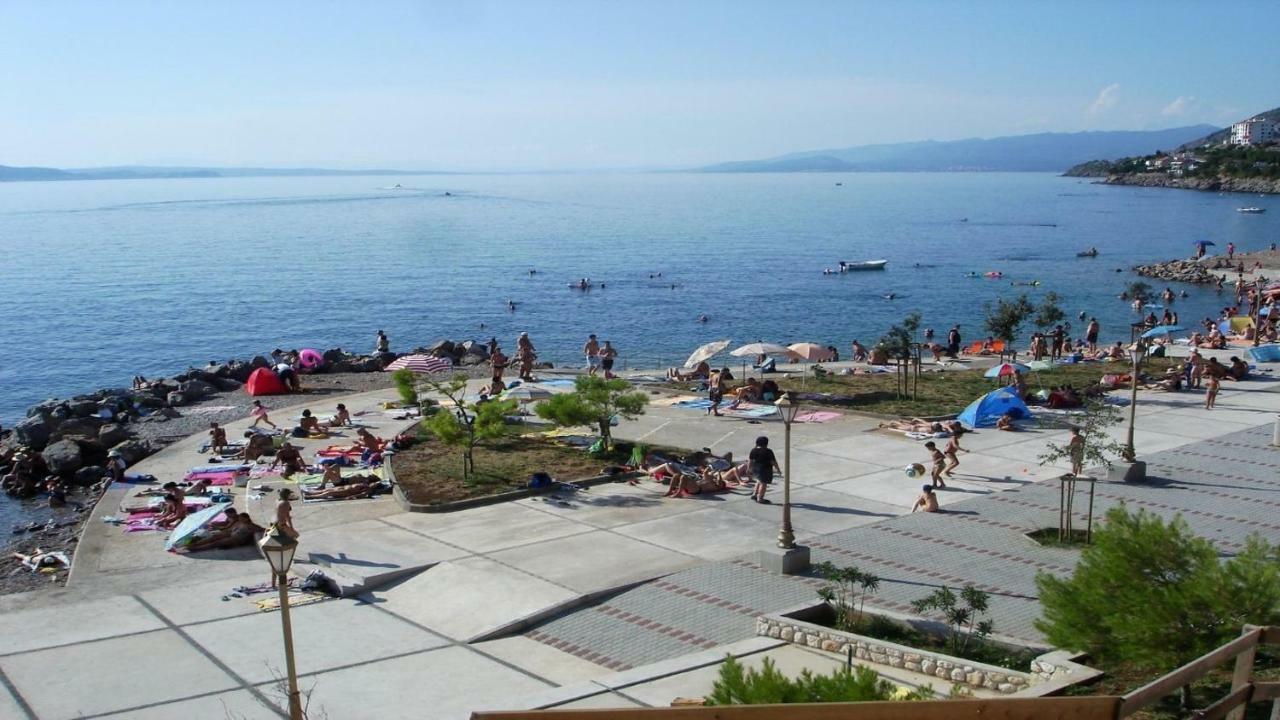 Apartment Petra Senj  Bagian luar foto