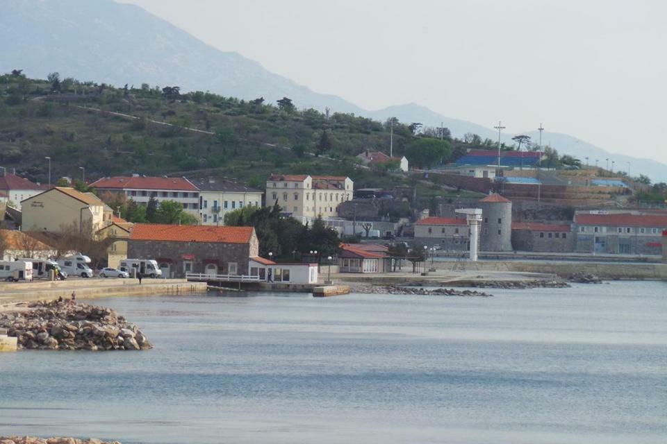 Apartment Petra Senj  Bagian luar foto
